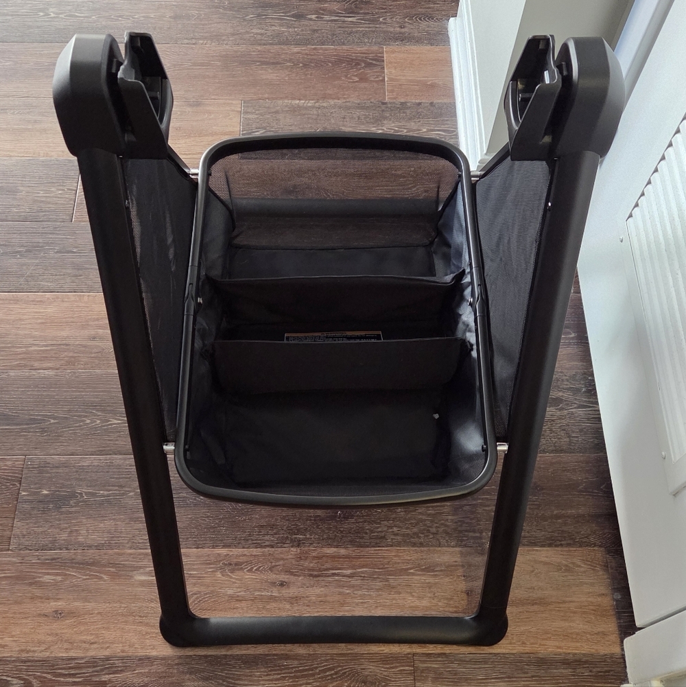 Nuna SWIV & TRIV Series Bassinet Stand - Picture 4 of 10